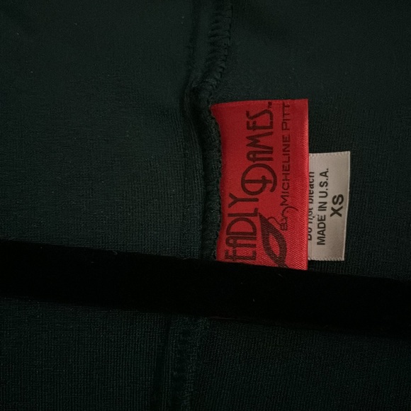 Deadly Dames Pinup Couture Film Noir Dress in Emerald - Picture 2 of 4